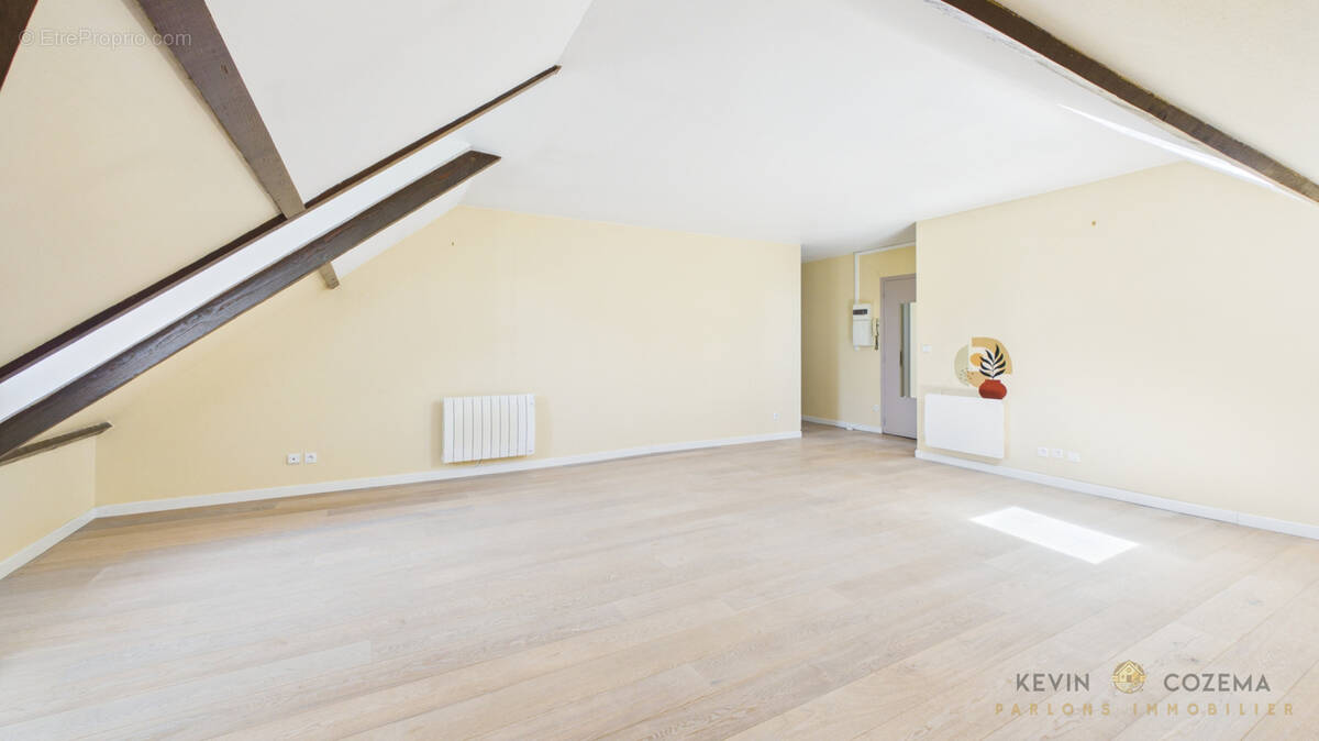 Appartement à CORBEIL-ESSONNES
