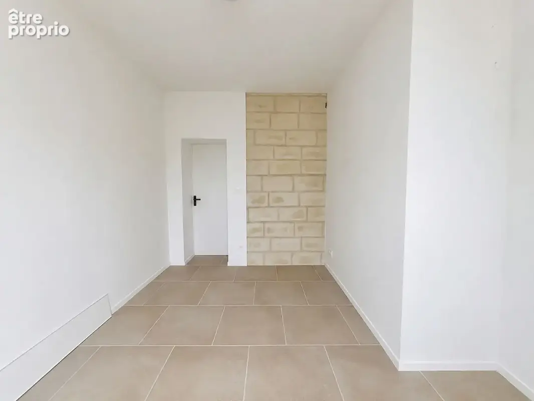 Appartement rénové à vendre à Angers (quartier La Madeleine) avec 2 chambres. - photo 6