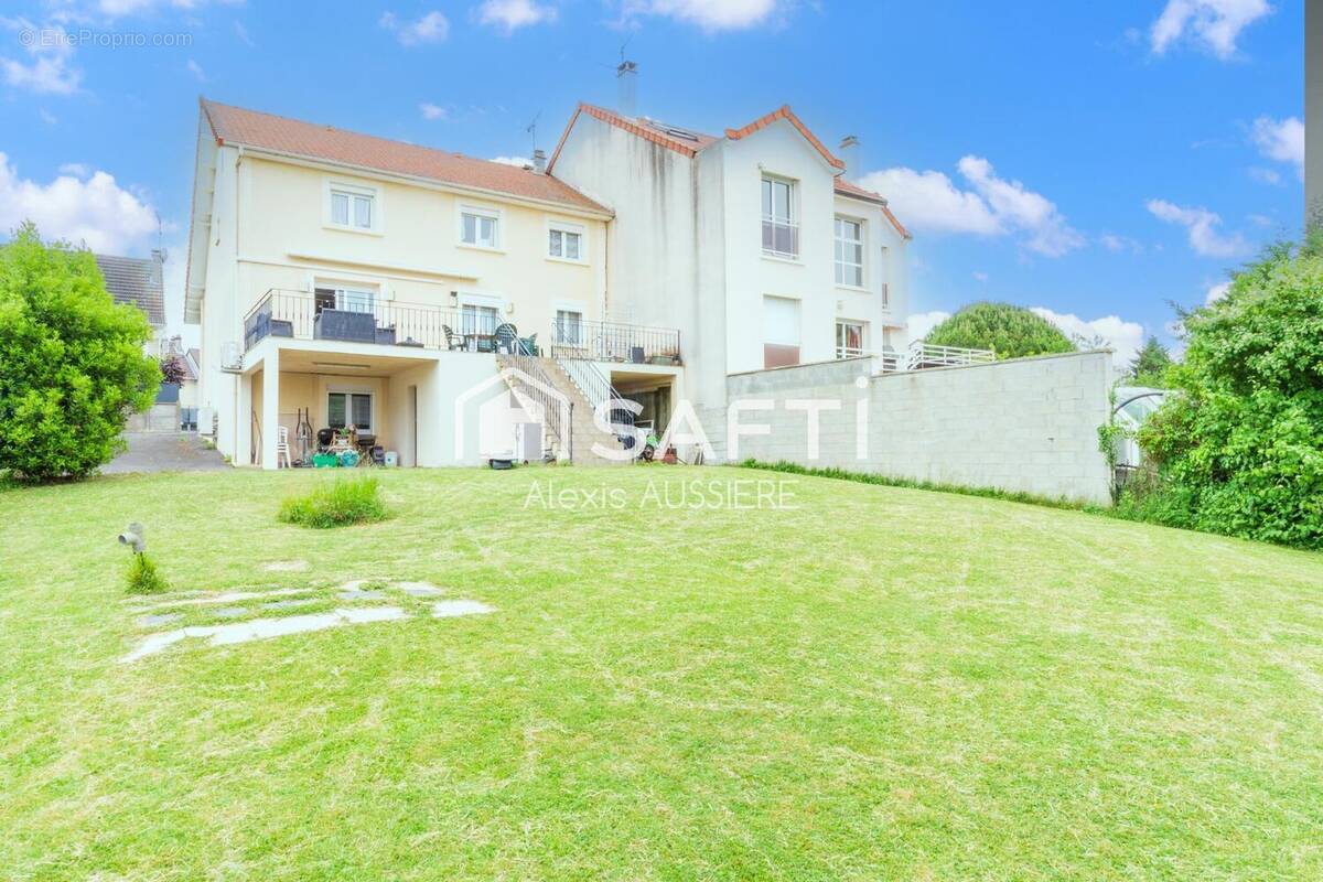 Photo 1 - Maison à CHAMPIGNY-SUR-MARNE