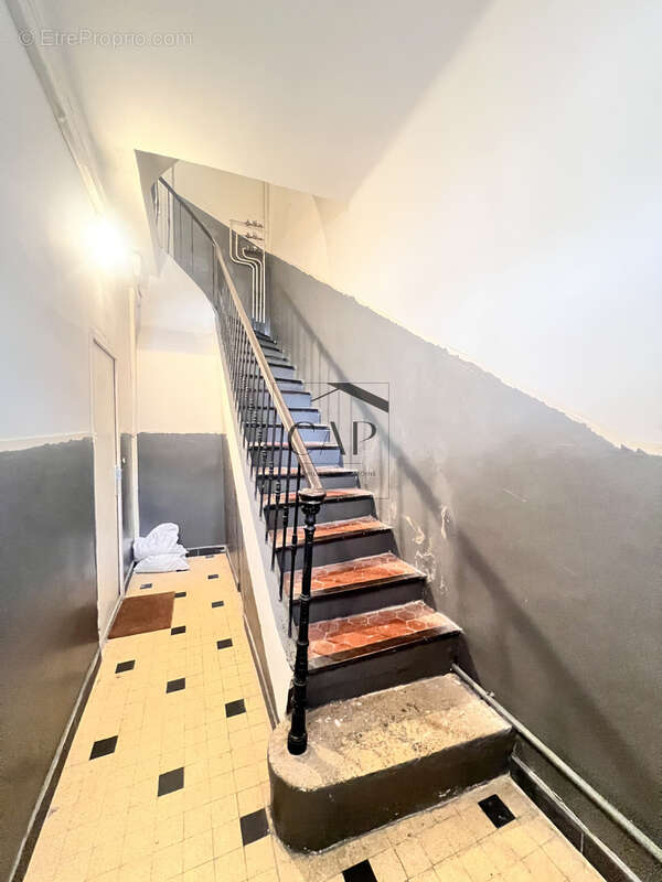 Appartement à MARSEILLE-3E