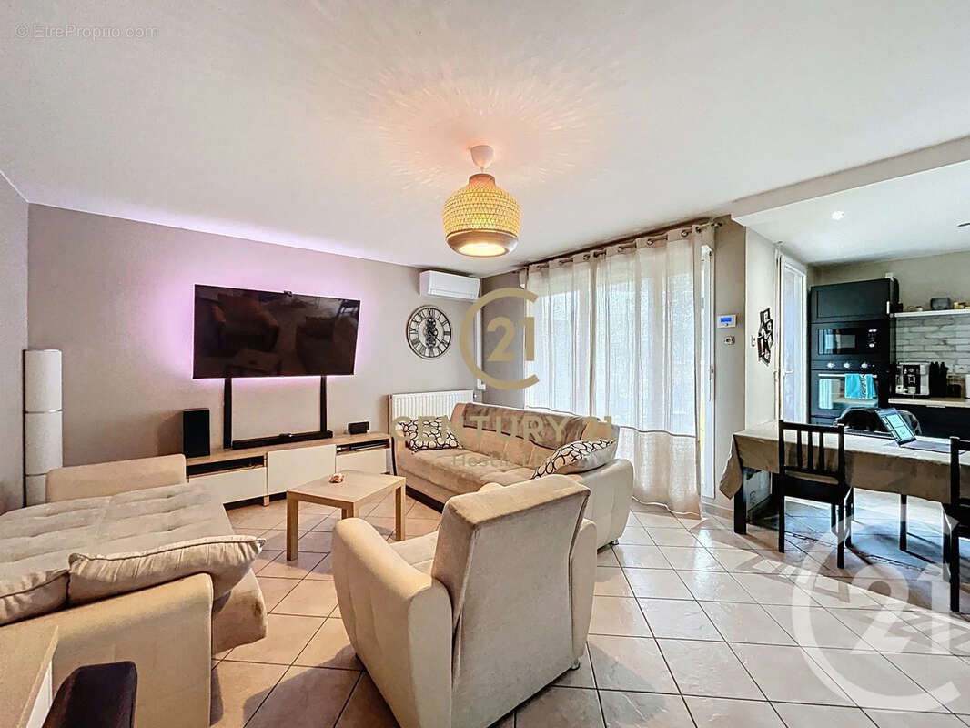 Appartement à VENISSIEUX