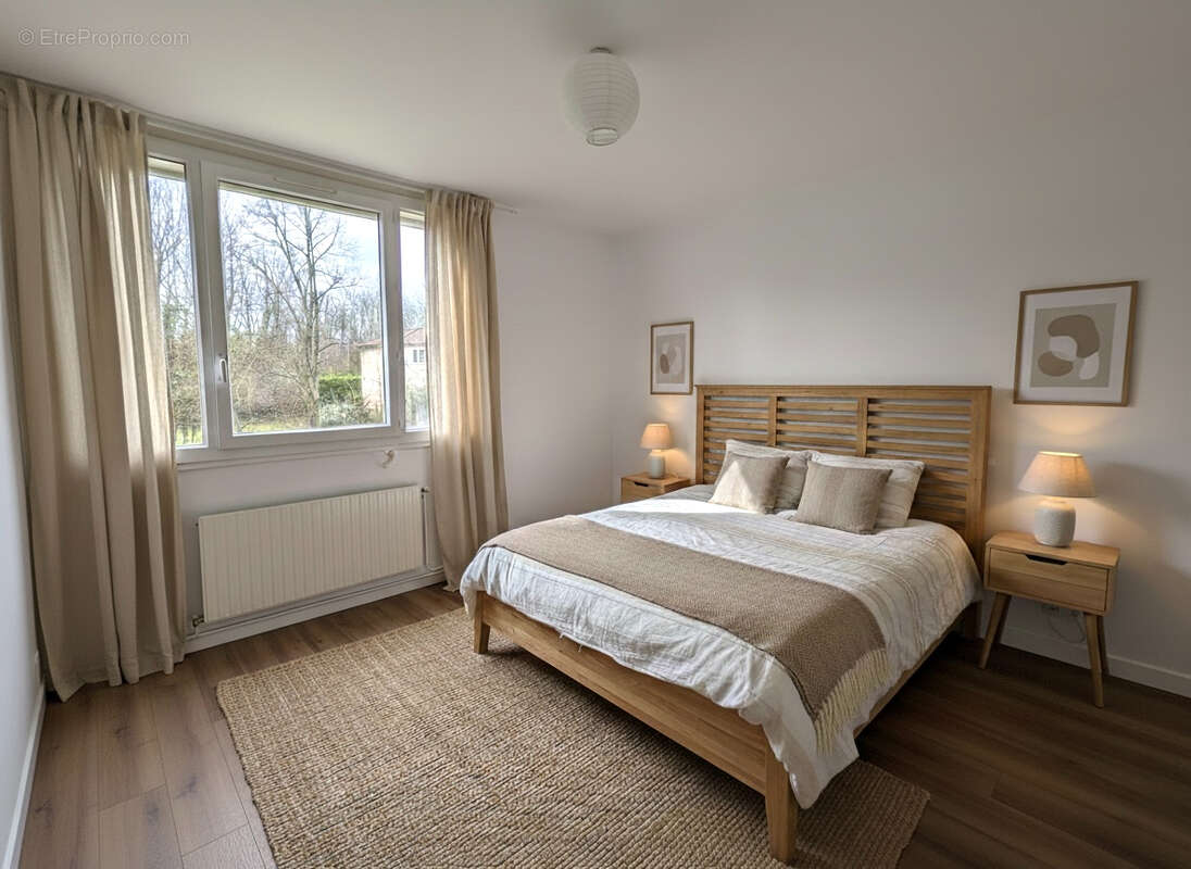 Appartement à FONTAINES-SUR-SAONE