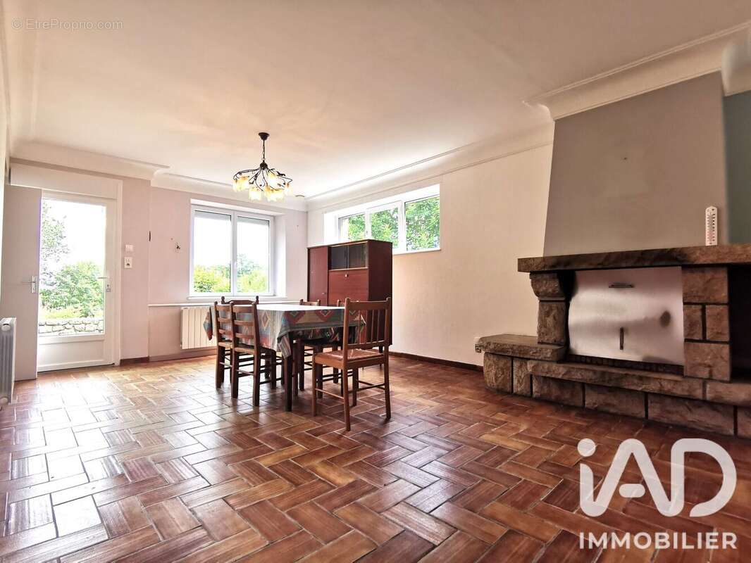 Photo 4 - Maison à LOUVIGNE-DU-DESERT