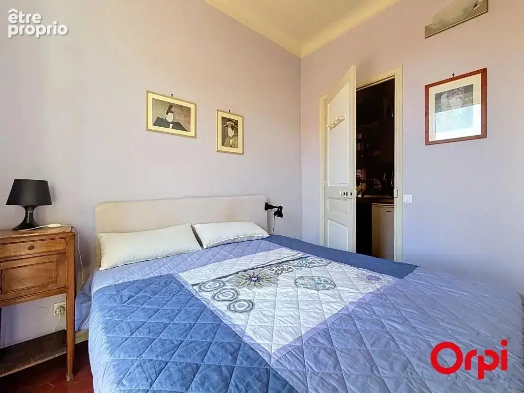 Menton, quartier vieille ville : 2 pièces de 28 m2 avec balcon - photo 9