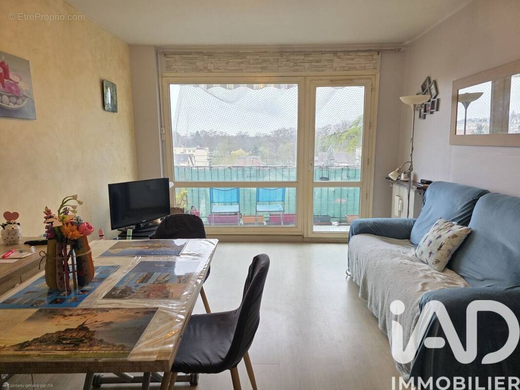 Photo 1 - Appartement à LIVRY-GARGAN