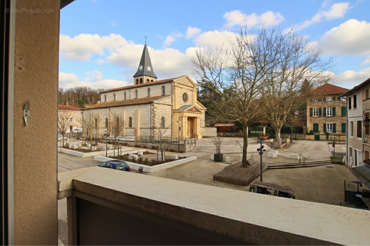 Appartement à SAINT-PIERRE-DE-CHANDIEU