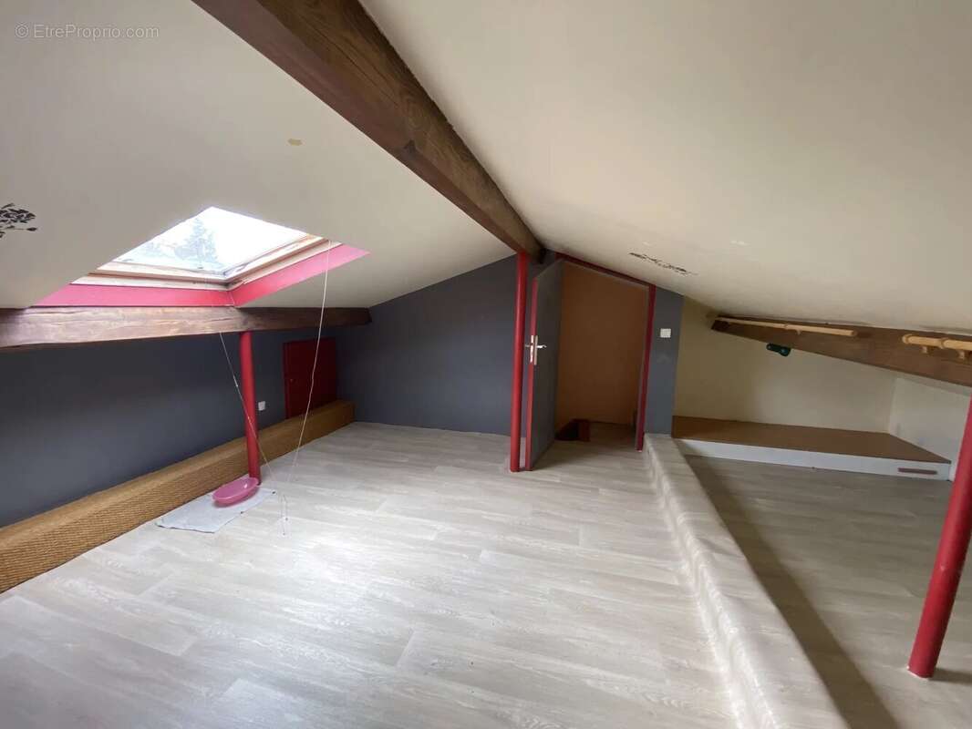 Maison à DREMIL-LAFAGE