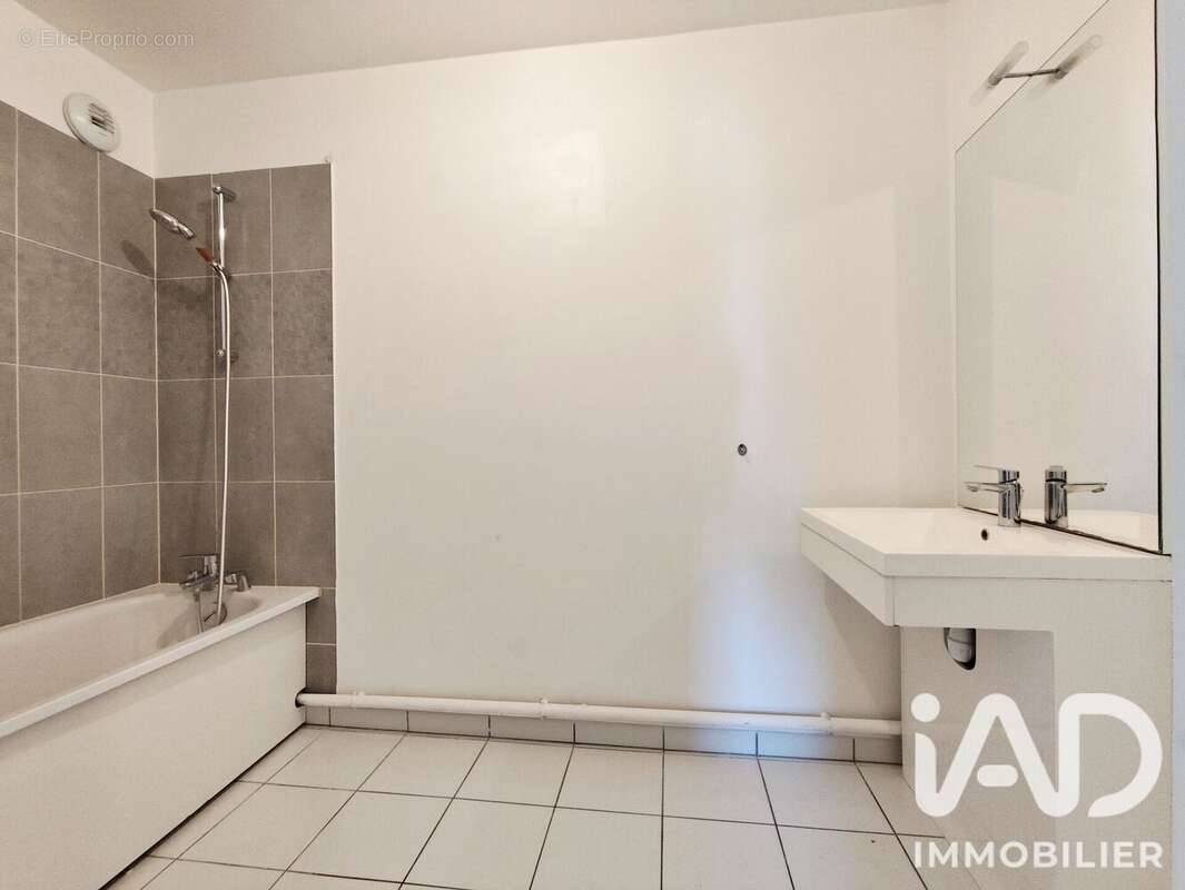 Appartement 61 m² à Arpajon  - photo 8