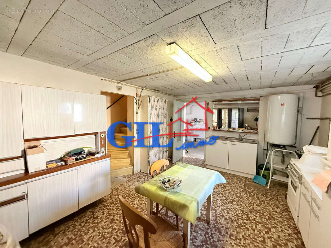 Maison à SAVIGNY-LE-TEMPLE