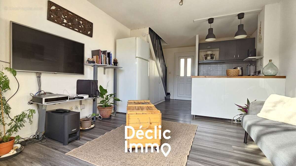 Maison 3 pièces avec jardin - photo 2