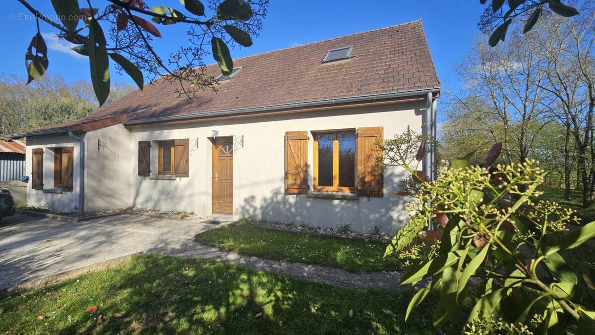 Maison à VILLEPERDUE