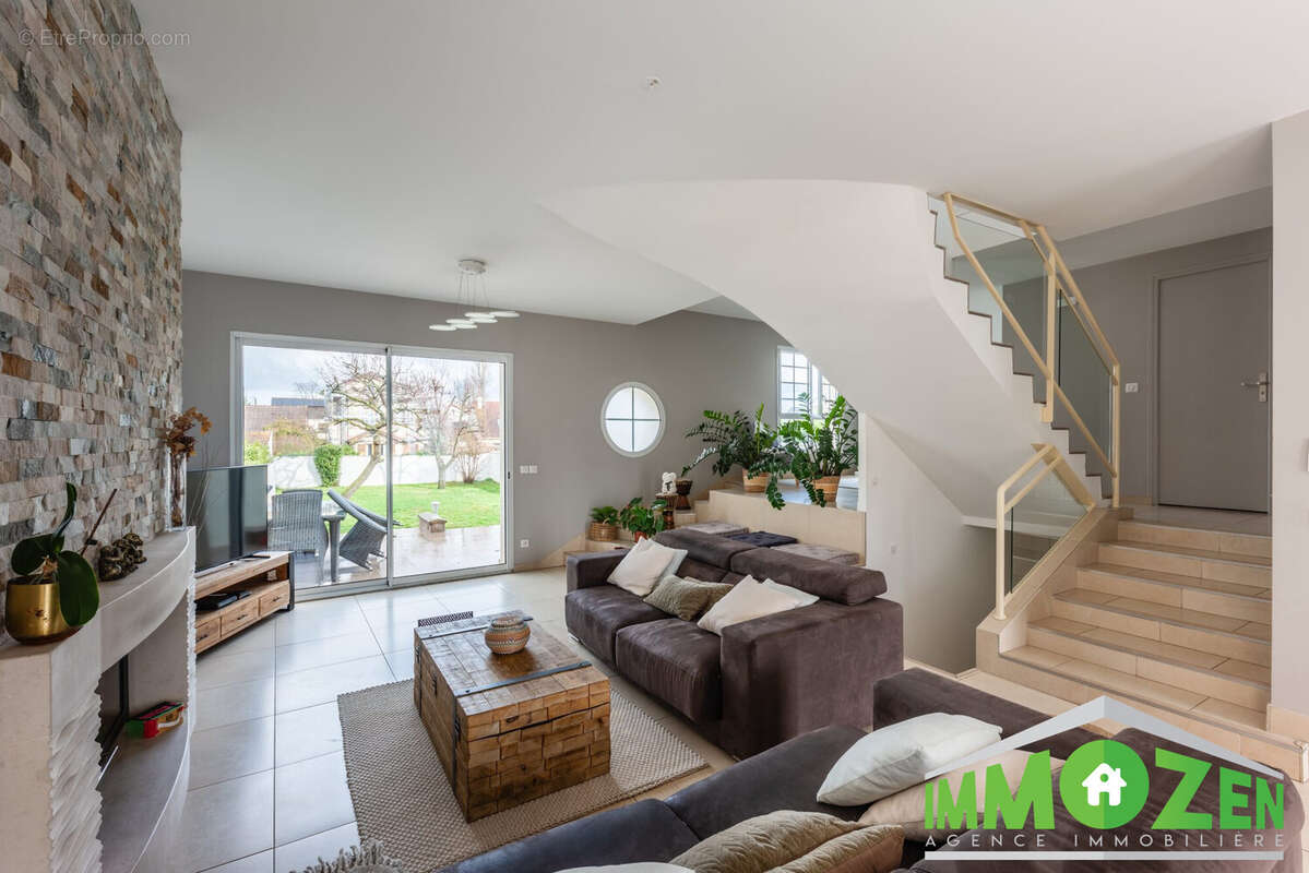 Maison à LIMEIL-BREVANNES