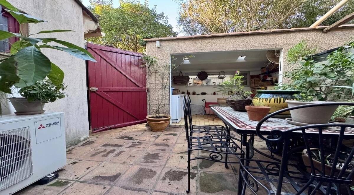 Appartement à LA LONDE-LES-MAURES