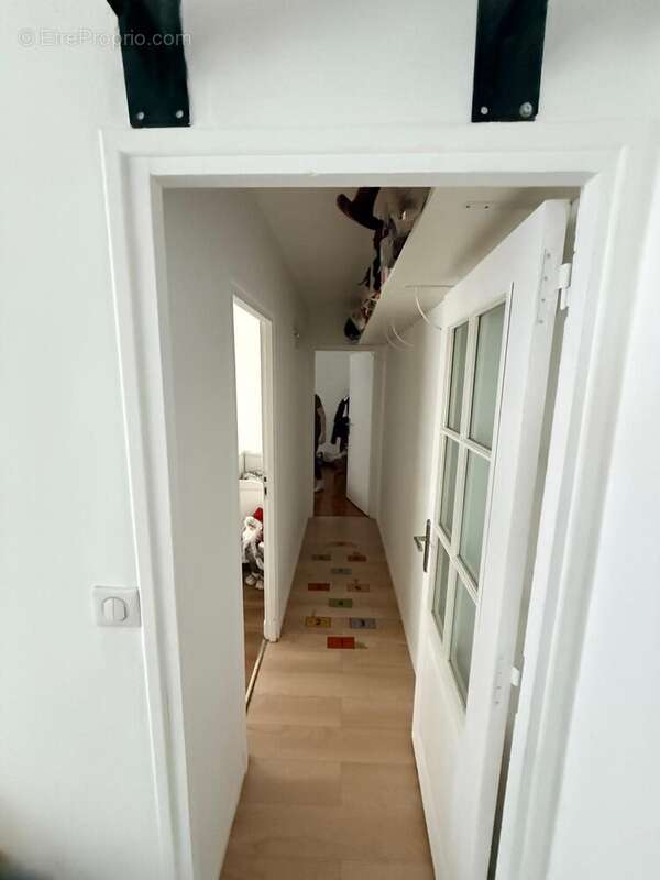 Appartement à LES PAVILLONS-SOUS-BOIS