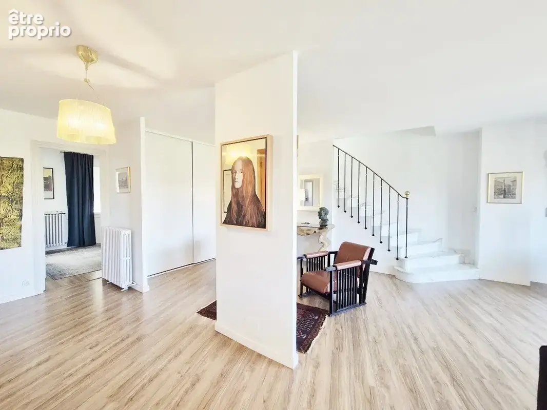 Luxueux Duplex avec Vue Panoramique sur Béziers, Dernier étage & Ascenseur Privé - photo 14