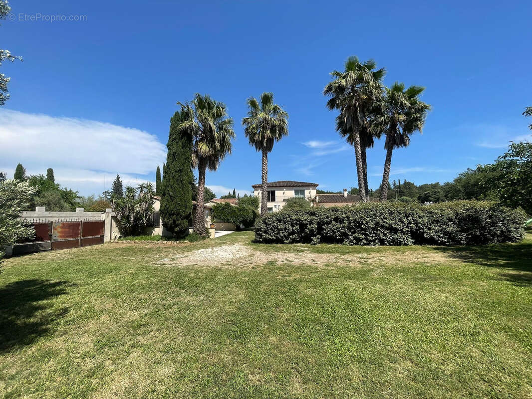 Maison à ROQUEBRUNE-SUR-ARGENS