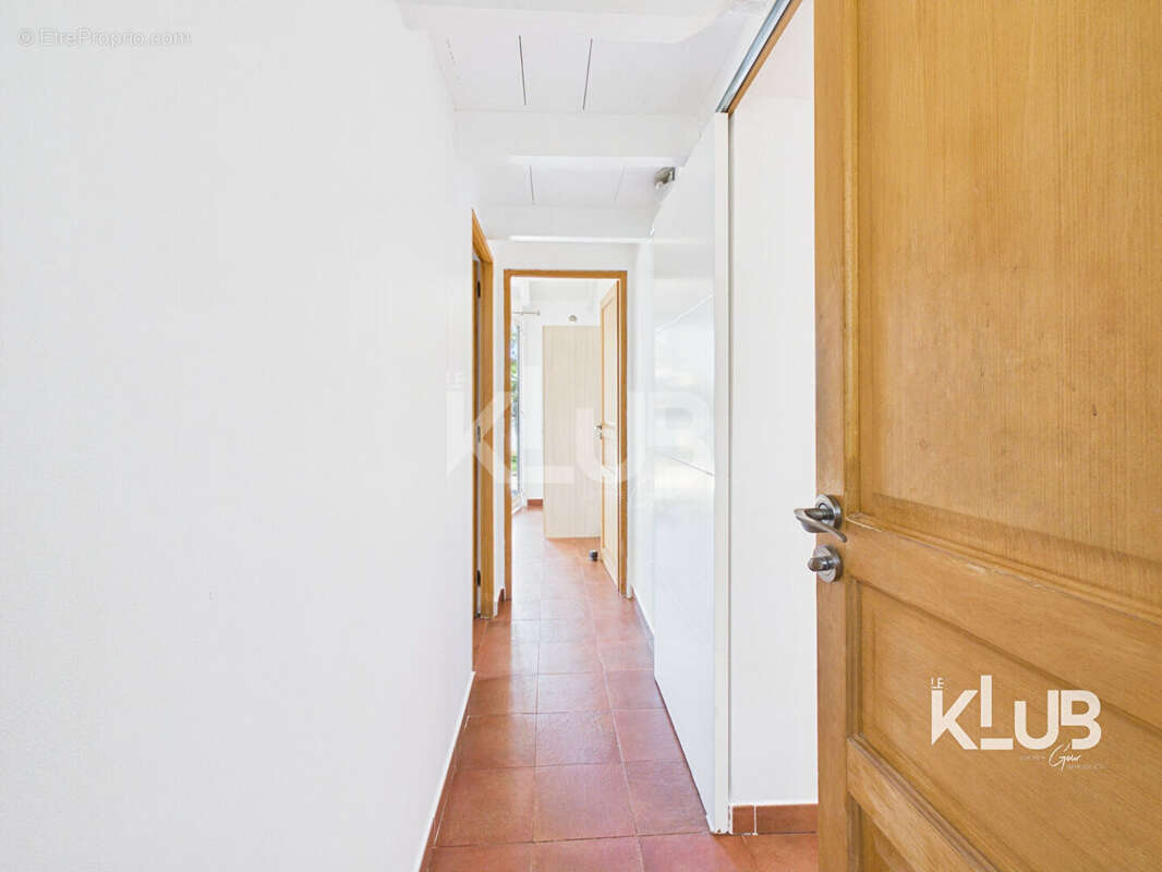Villa Duplex à Vendre à La Marana - 4 Pièces, Jardin Privatif - photo 5