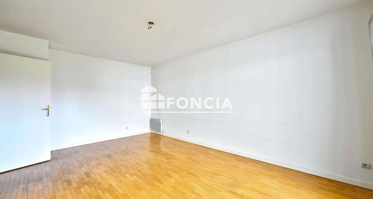 Appartement à SAINT-OUEN-L'AUMONE