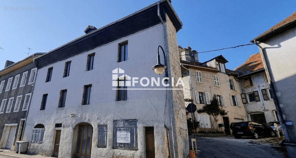 Appartement à BELLEGARDE-SUR-VALSERINE