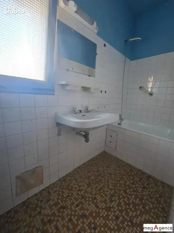 Maison de bourg en pierre 4 chambres - photo 10