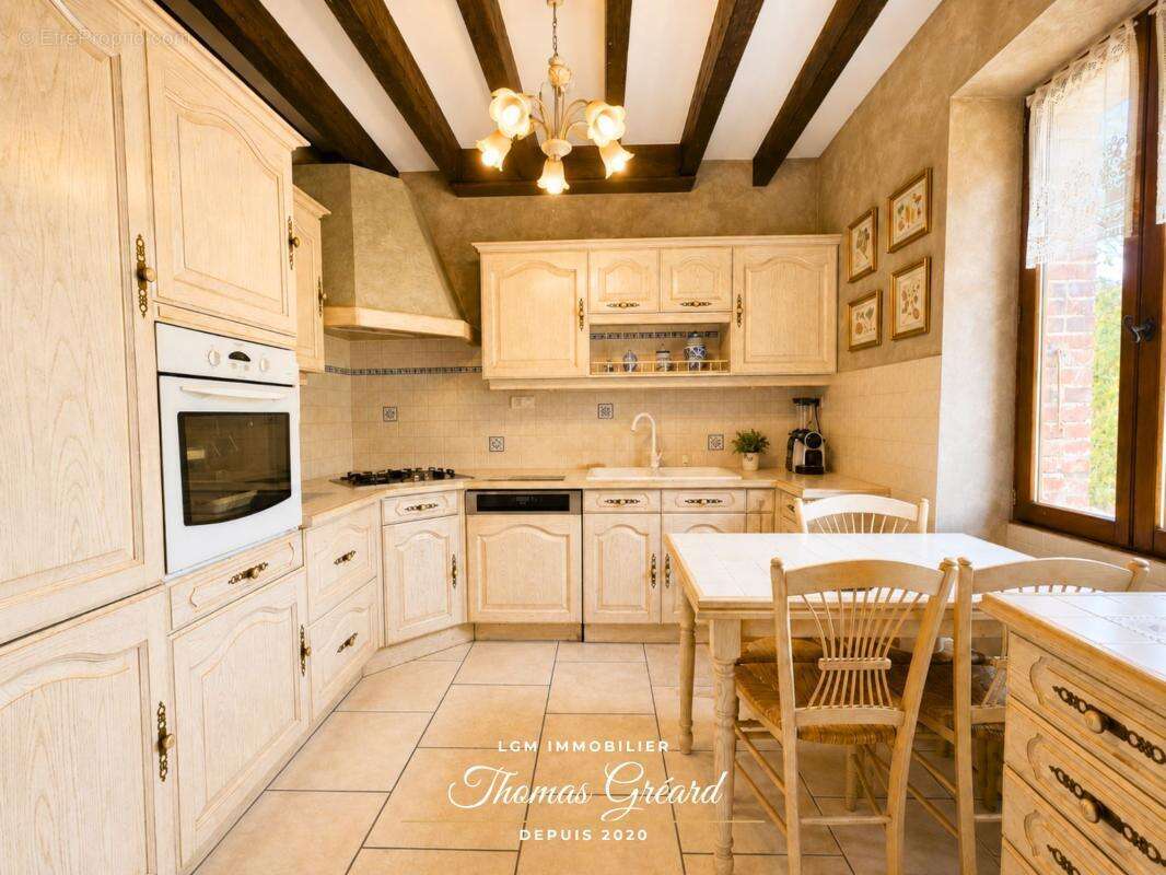 Maison en pierre avec 3 chambres, piscine et dépendances – 15 minutes de Châteaudun, 15 minutes de Patay et 22 minutes de la bas - photo 4