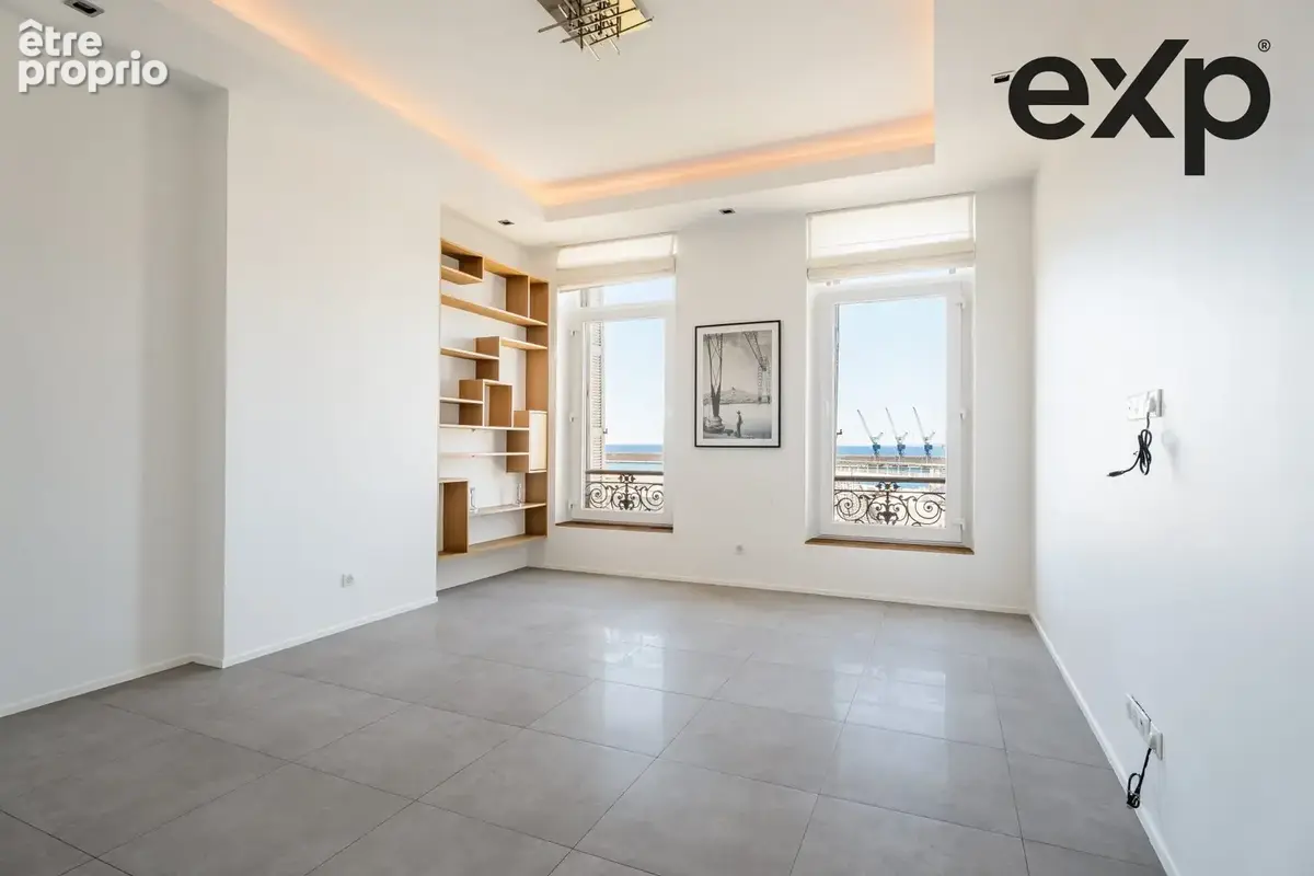 Appartement 3 pièces 70 m² à vendre à Marseille-2e (13002) - photo 2