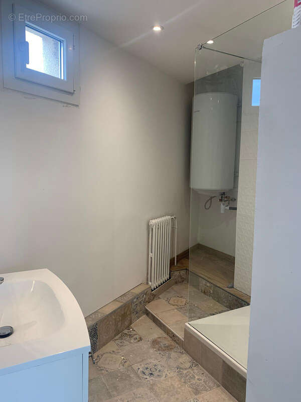 Appartement à MARSEILLE-6E