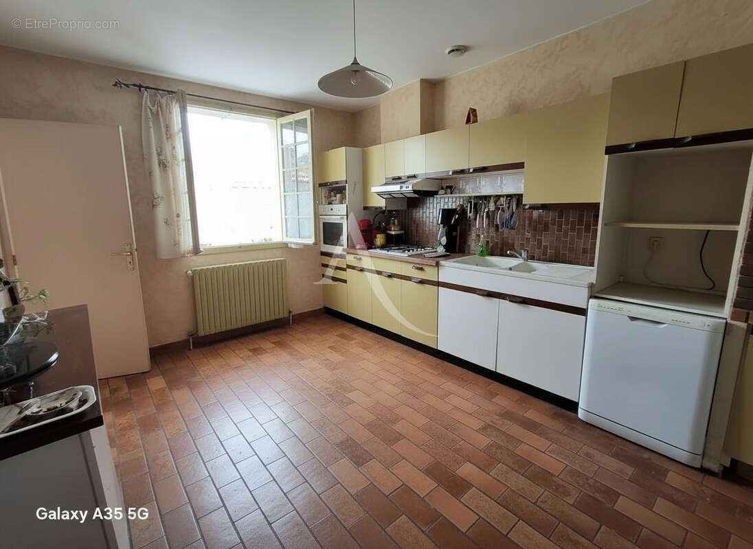 Maison L Isle Jourdain T5 - photo 5