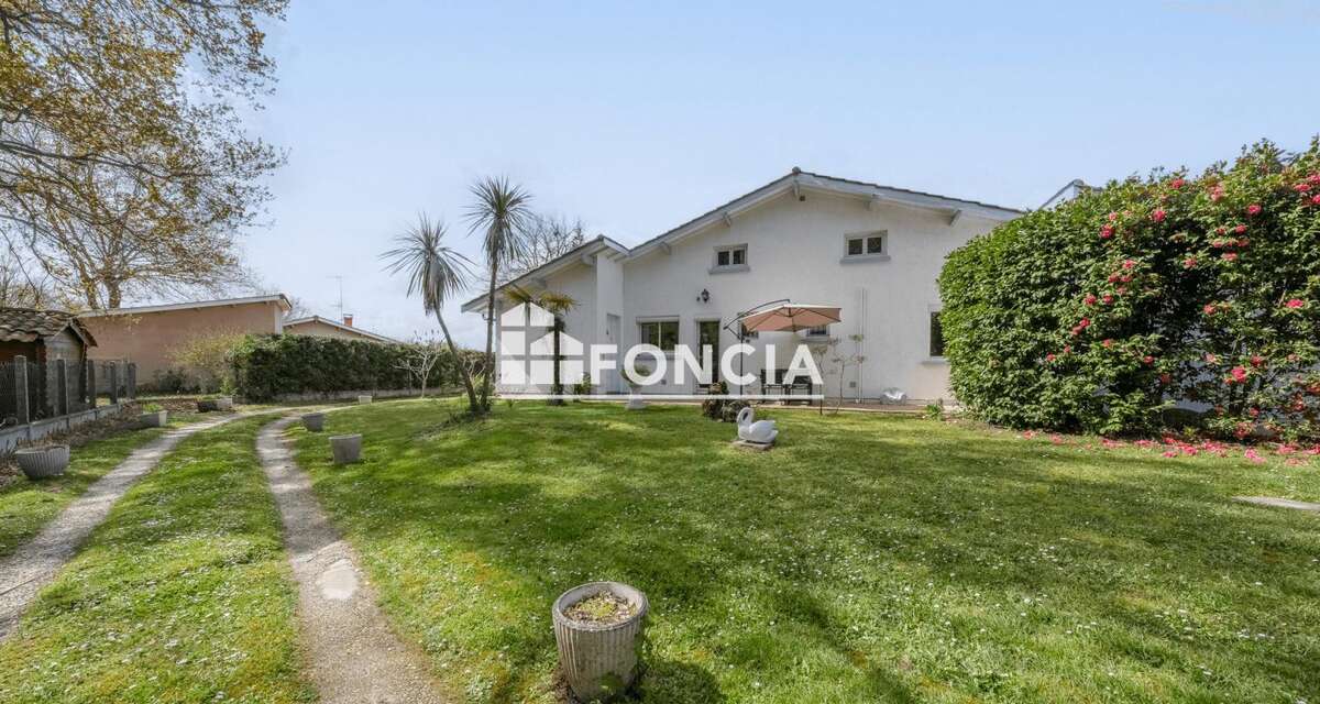 Maison à BLANQUEFORT