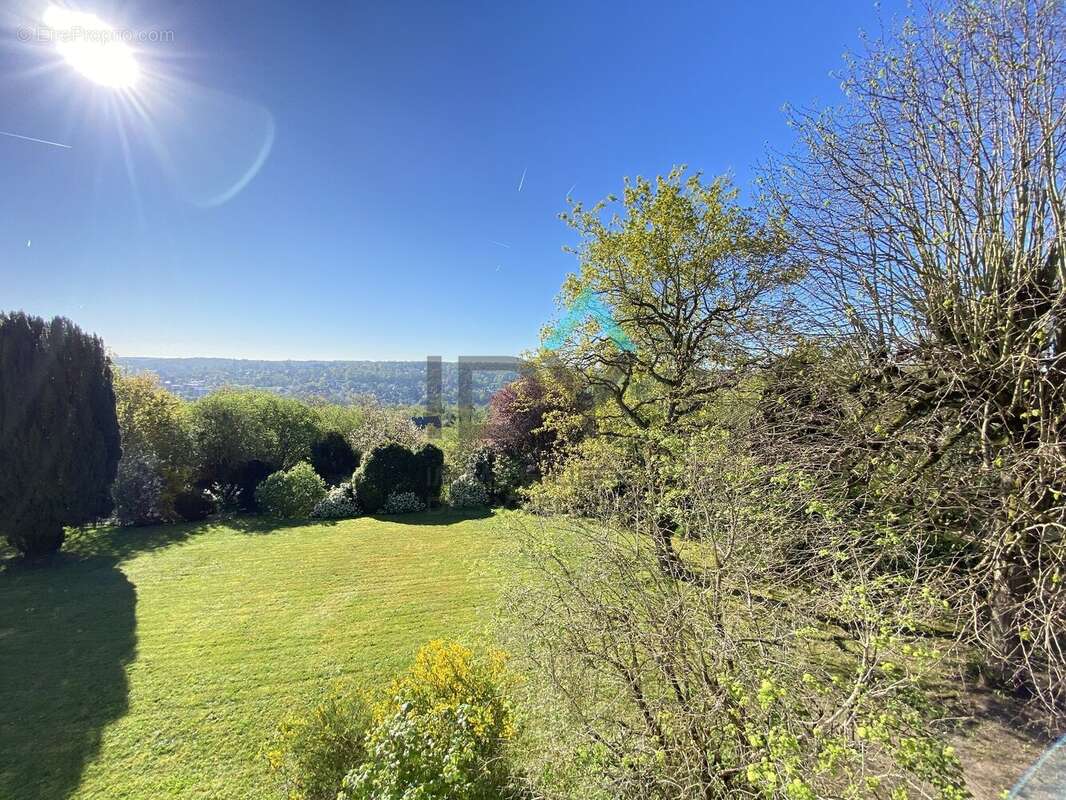 Maison à MAREIL-MARLY