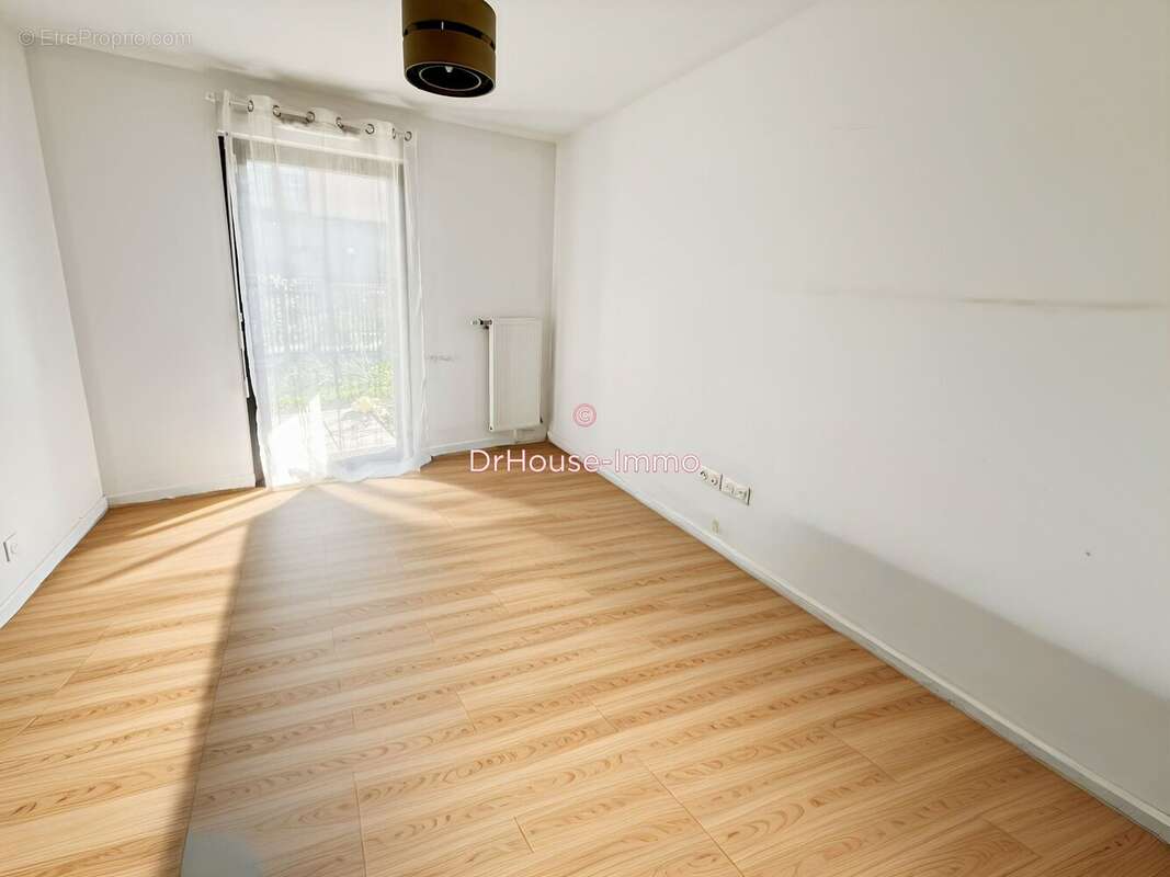Appartement 56 m² à Bussy-Saint-Georges  - photo 55