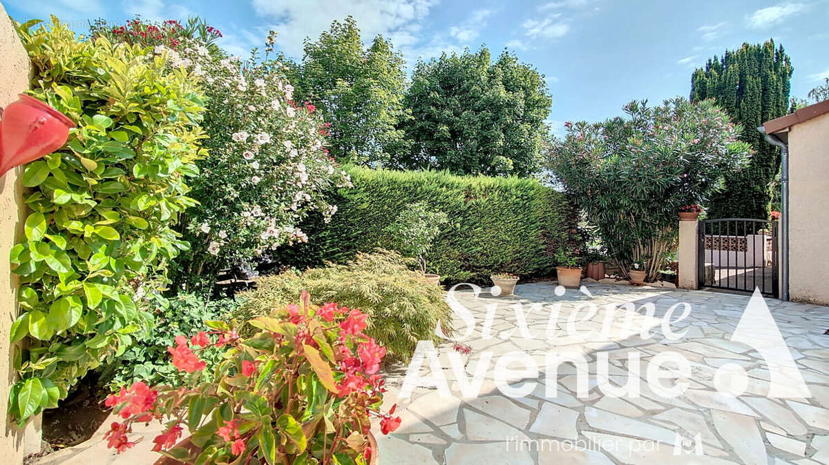 Feyzin le haut - Maison 5 pièces 111 m² sur terrain de 323 m² - photo 6