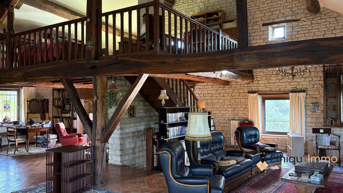 Maison à GILLANCOURT