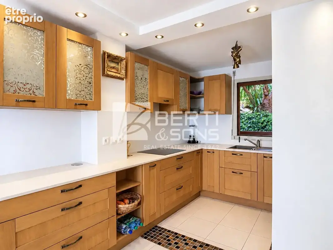 Exclusivite - beau 2/3 pieces en tres bon etat avec grande terrasse domaine securise - photo 8