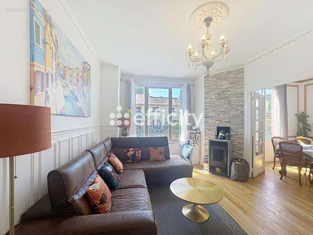 Maison 306 m² à Palaiseau  - photo 2