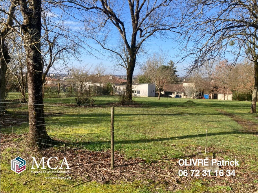 Terrain à FONTCOUVERTE