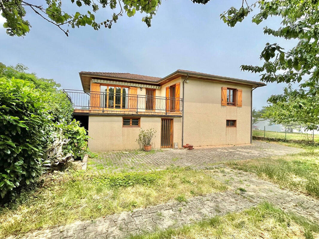 Maison à TASSIN-LA-DEMI-LUNE