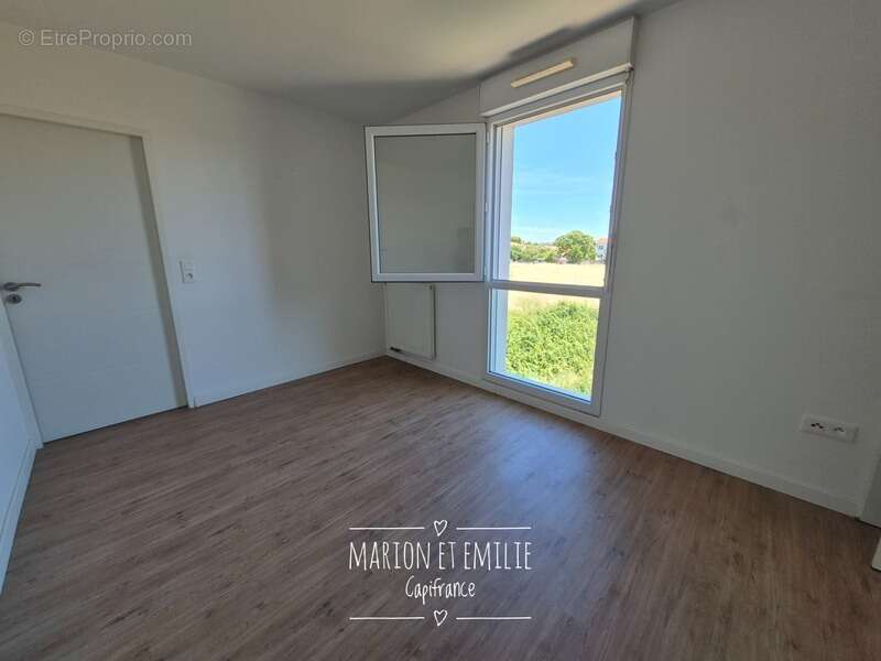 Appartement à vendre LA ROCHELLE - 1 chambre - balcon couvert - place de stationnement - photo 2
