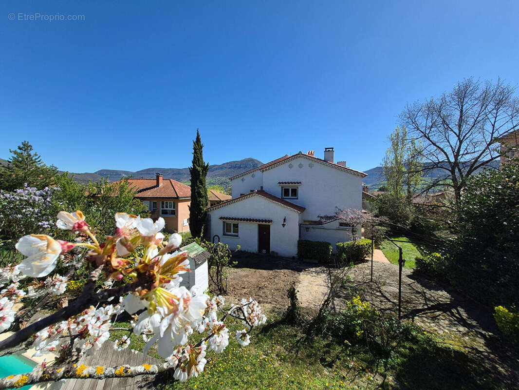 Maison à MILLAU