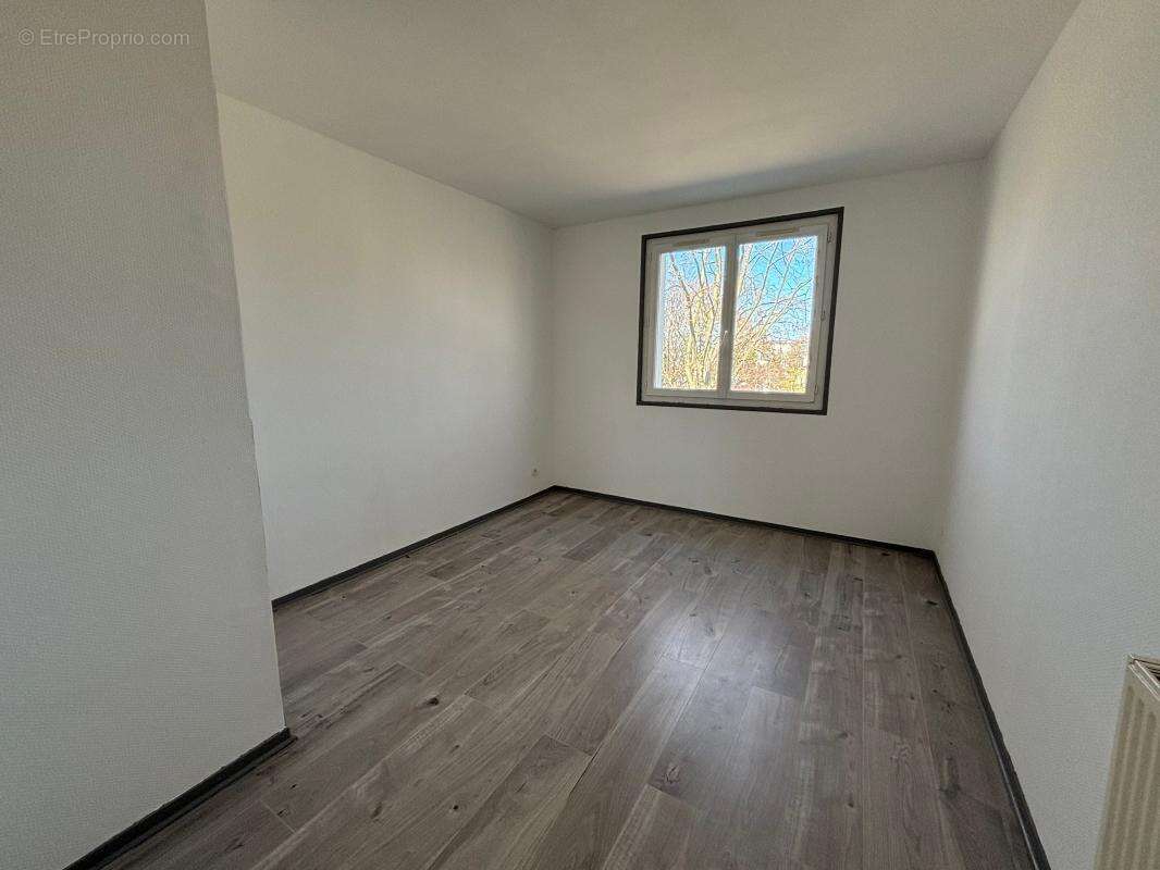Appartement à BILLERE