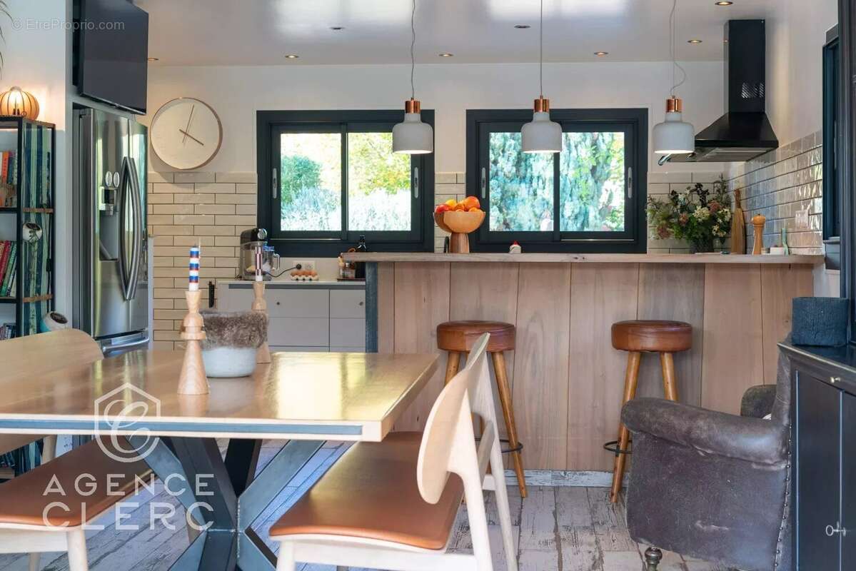 Maison à MENTHON-SAINT-BERNARD