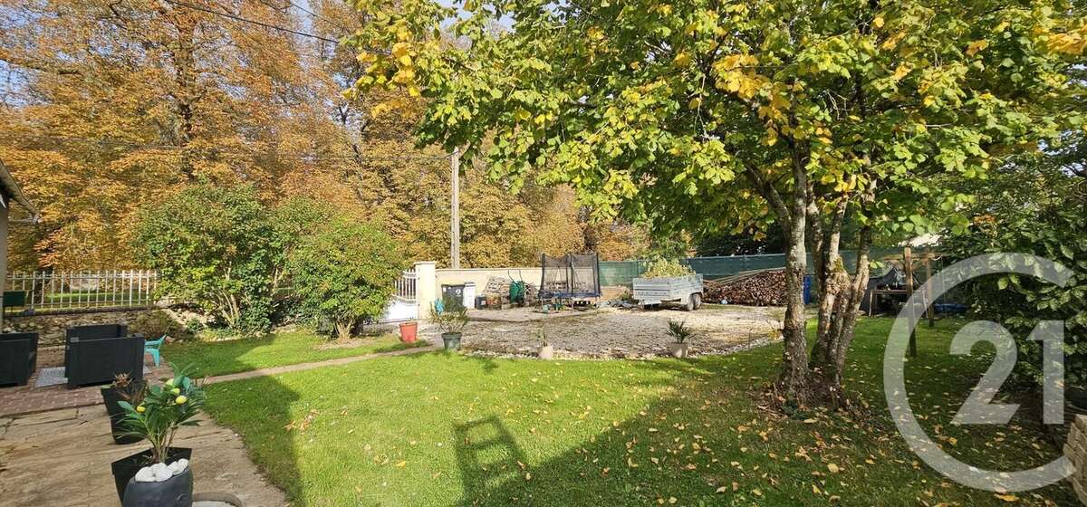 Maison à MESLAY-LE-VIDAME