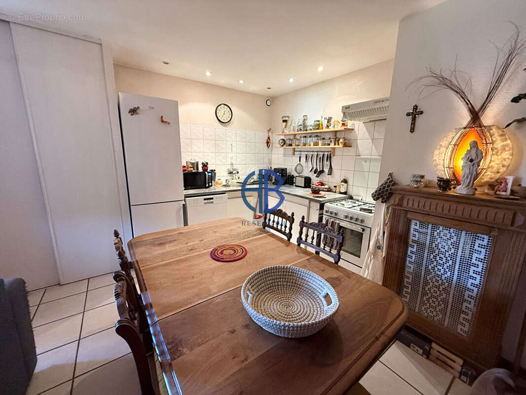Appartement type 4 avec balcon + 2 places de parking - photo 3