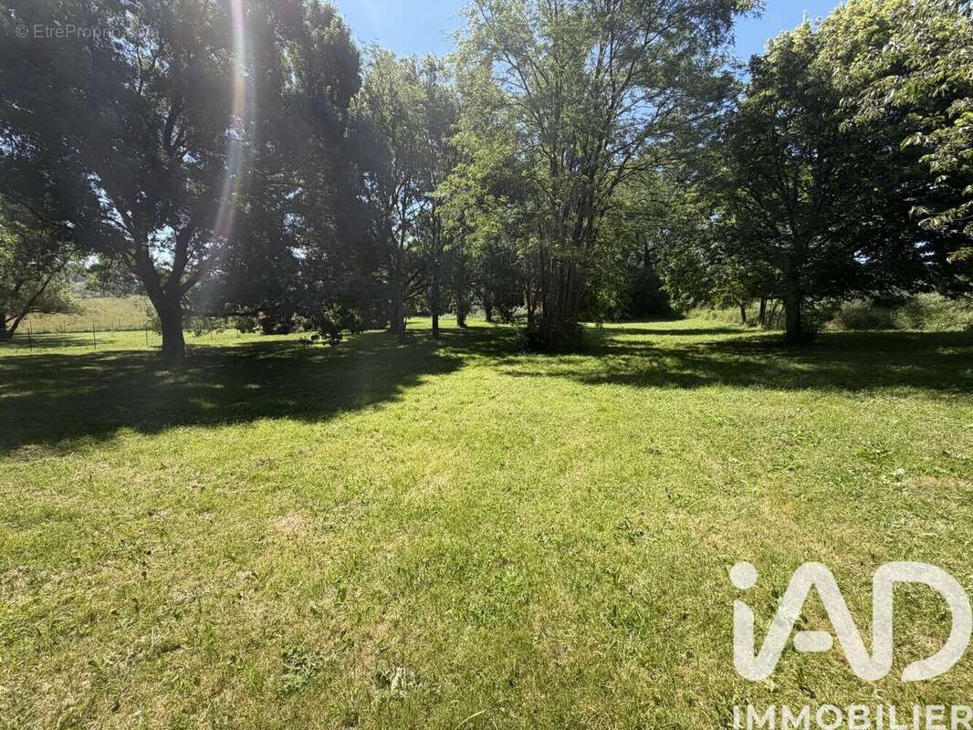 Maison 155 m² à Tauriac  - photo 6
