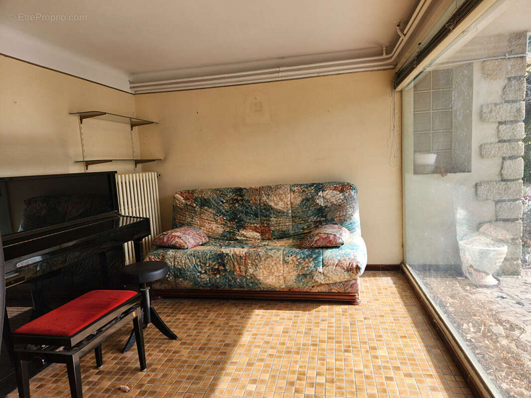 Maison à CHATEAUNEUF-DE-GADAGNE