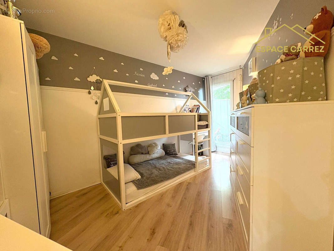 Appartement à LES LILAS