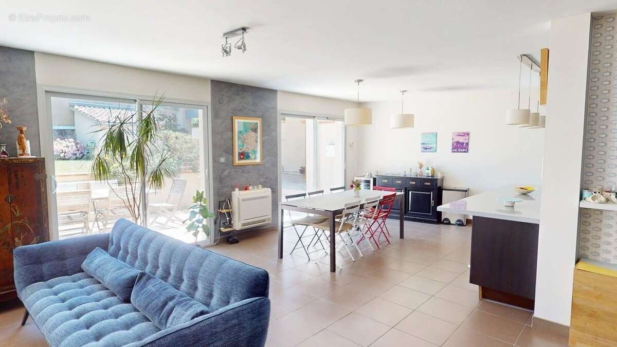 Maison T5 avec jardin en coeur de village - photo 6