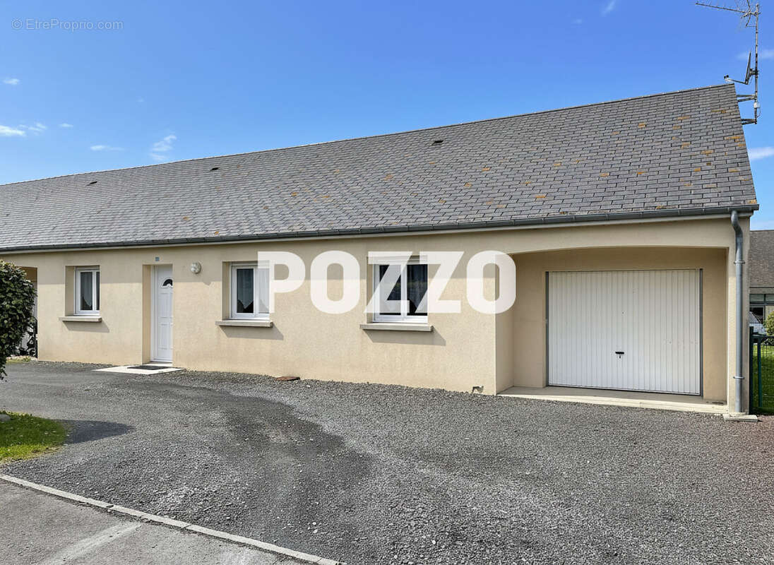 Maison à SAINT-CLAIR-SUR-L'ELLE