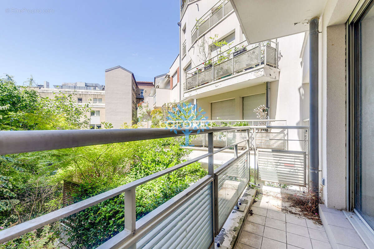 Appartement à PARIS-20E