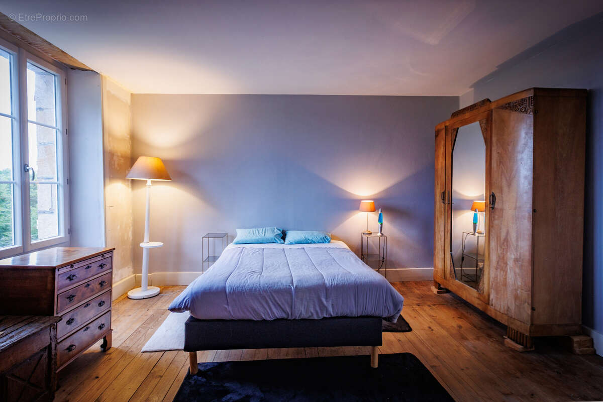 Maison à SAINT-CIRGUES-LA-LOUTRE